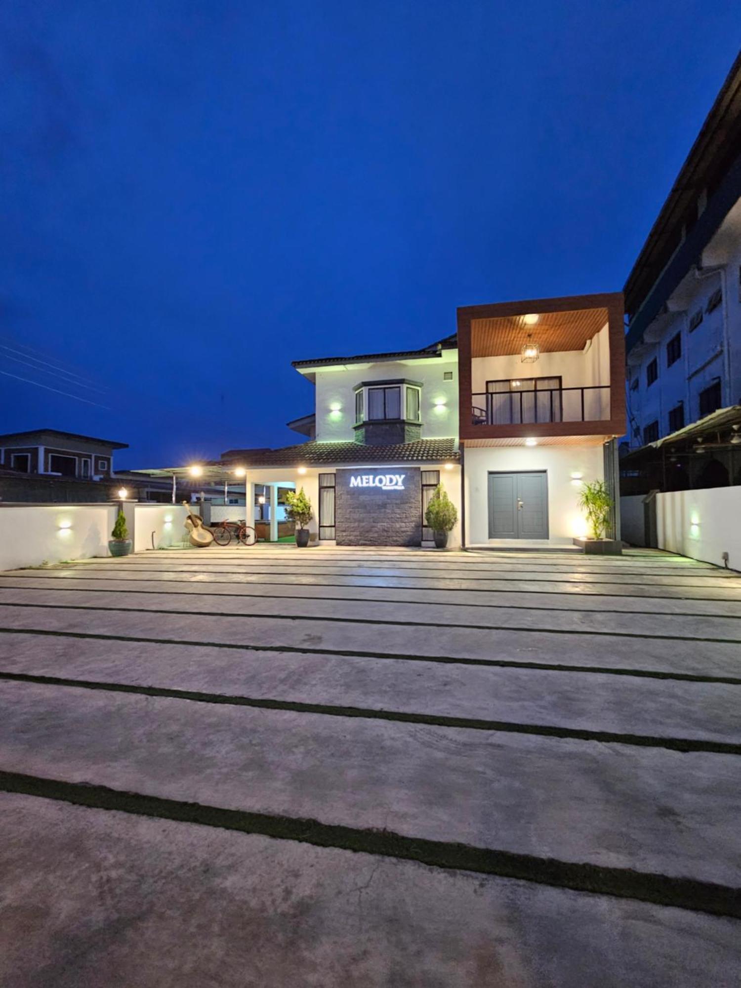 Melody Whole Or Suite Room Muar Εξωτερικό φωτογραφία