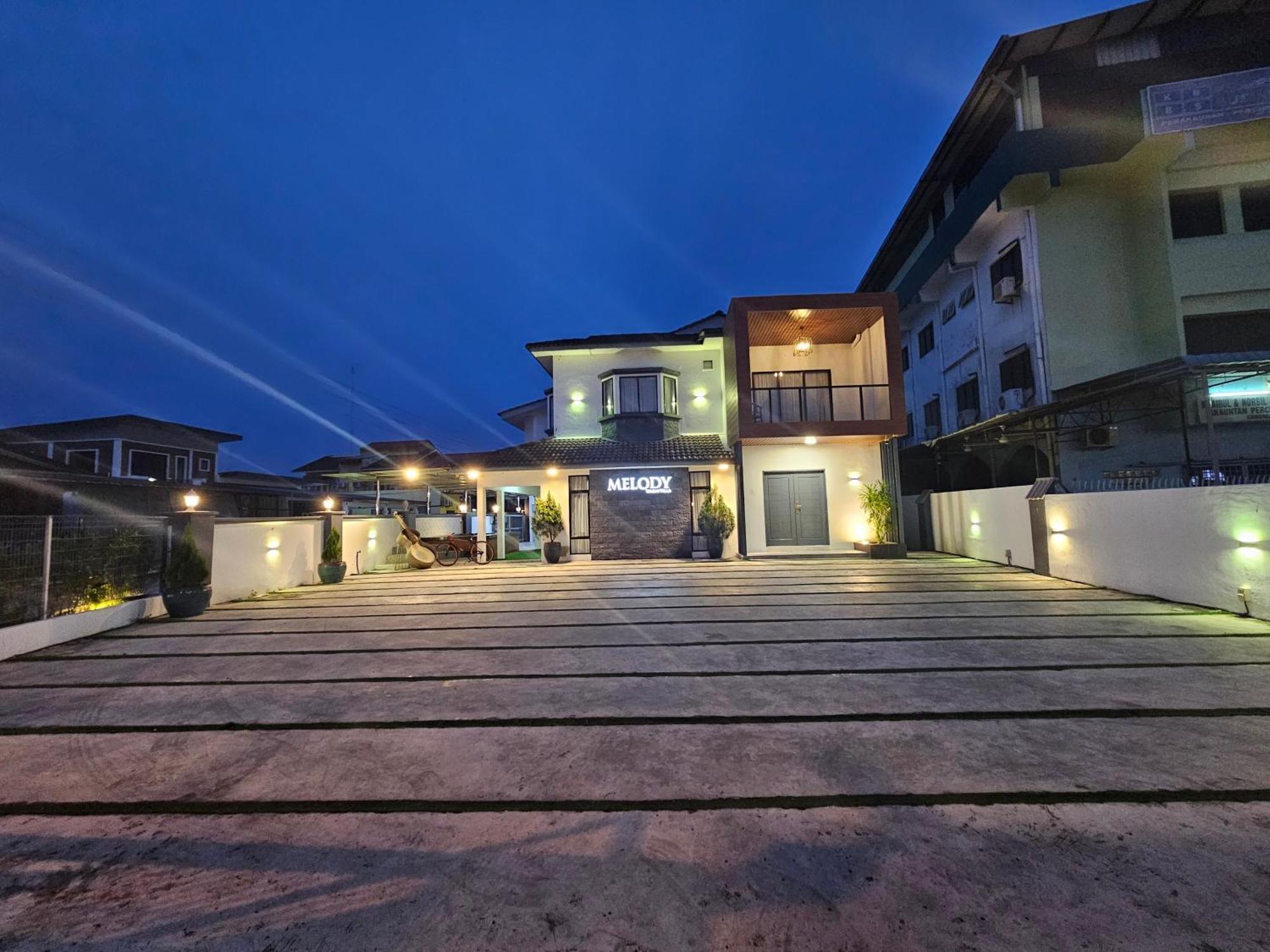Melody Whole Or Suite Room Muar Εξωτερικό φωτογραφία
