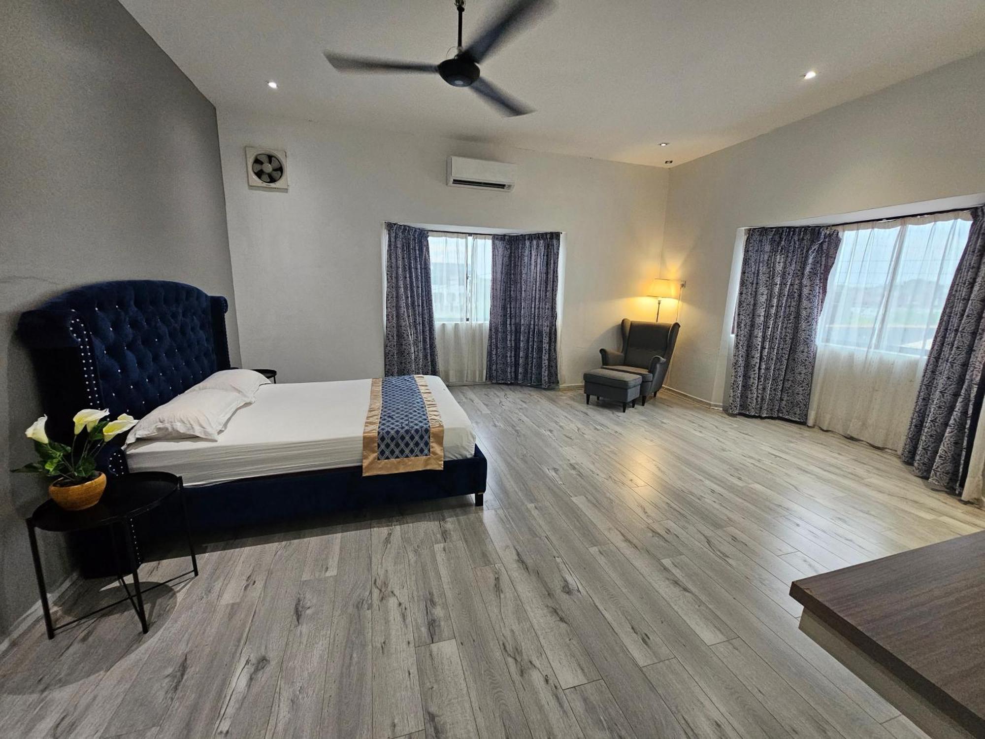 Melody Whole Or Suite Room Muar Εξωτερικό φωτογραφία