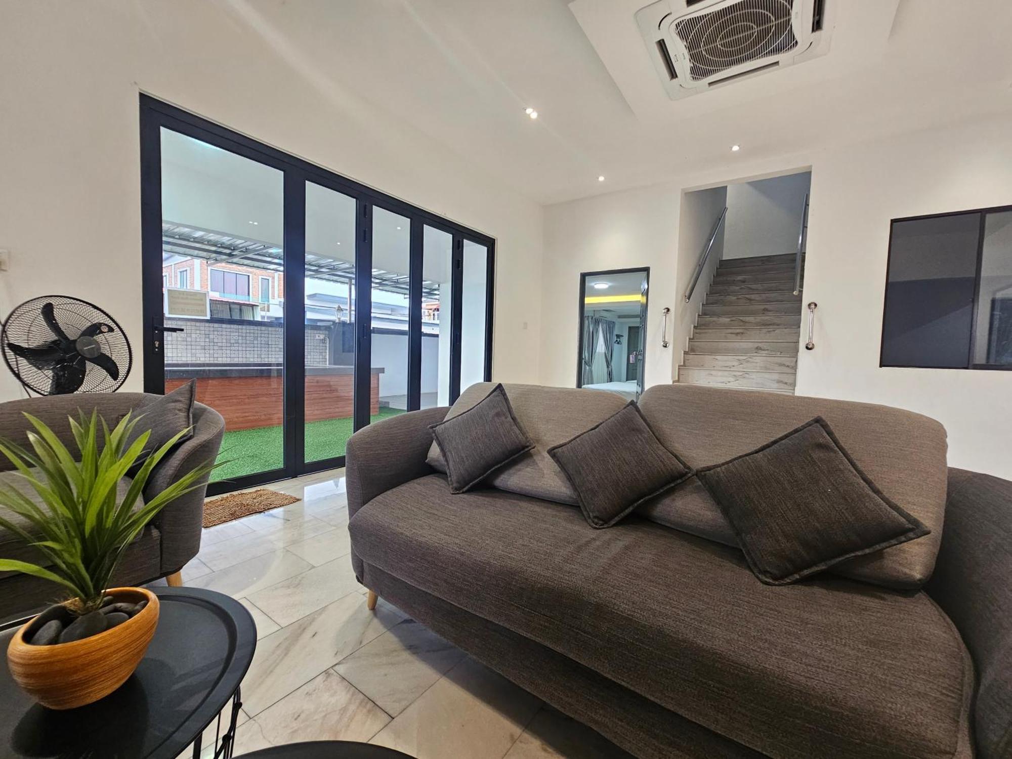 Melody Whole Or Suite Room Muar Εξωτερικό φωτογραφία